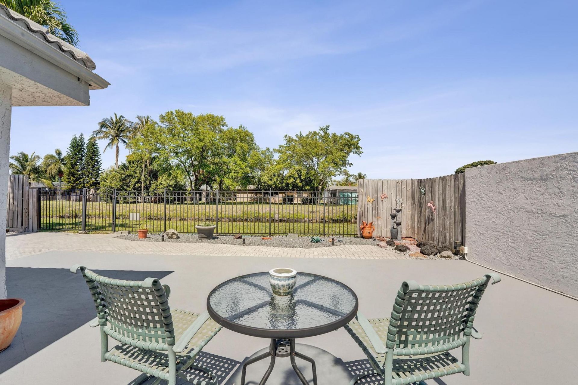 9355 NW 18th Drive, Plantation, FL 33322 Photo