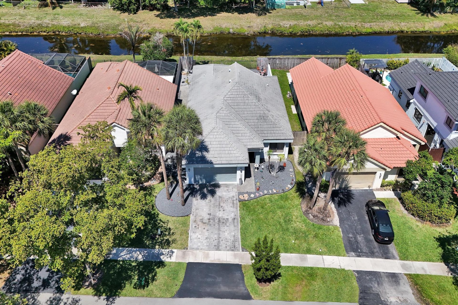 9355 NW 18th Drive, Plantation, FL 33322 Photo