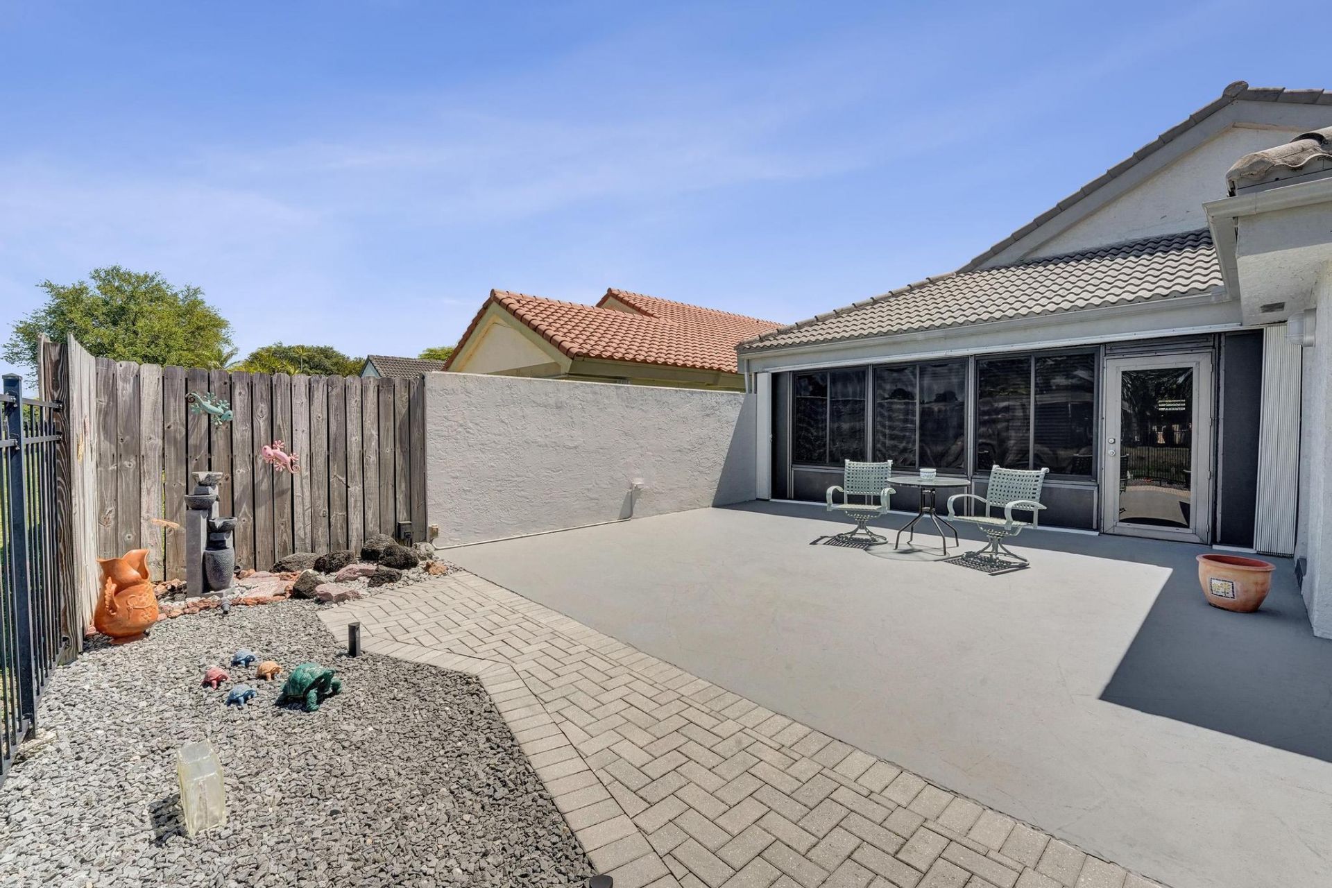 9355 NW 18th Drive, Plantation, FL 33322 Photo