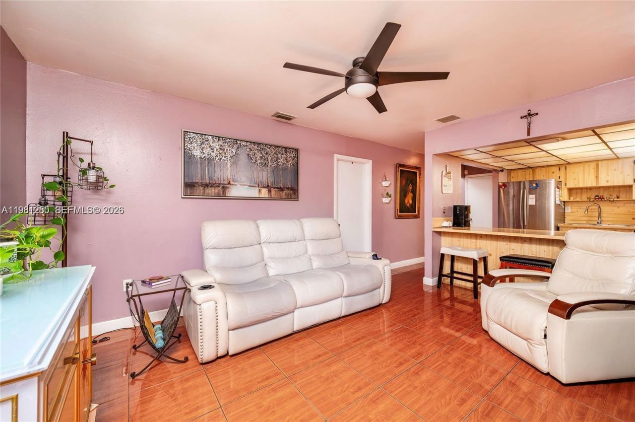 2610 NW 33rd St , Miami, FL 33142 Photo