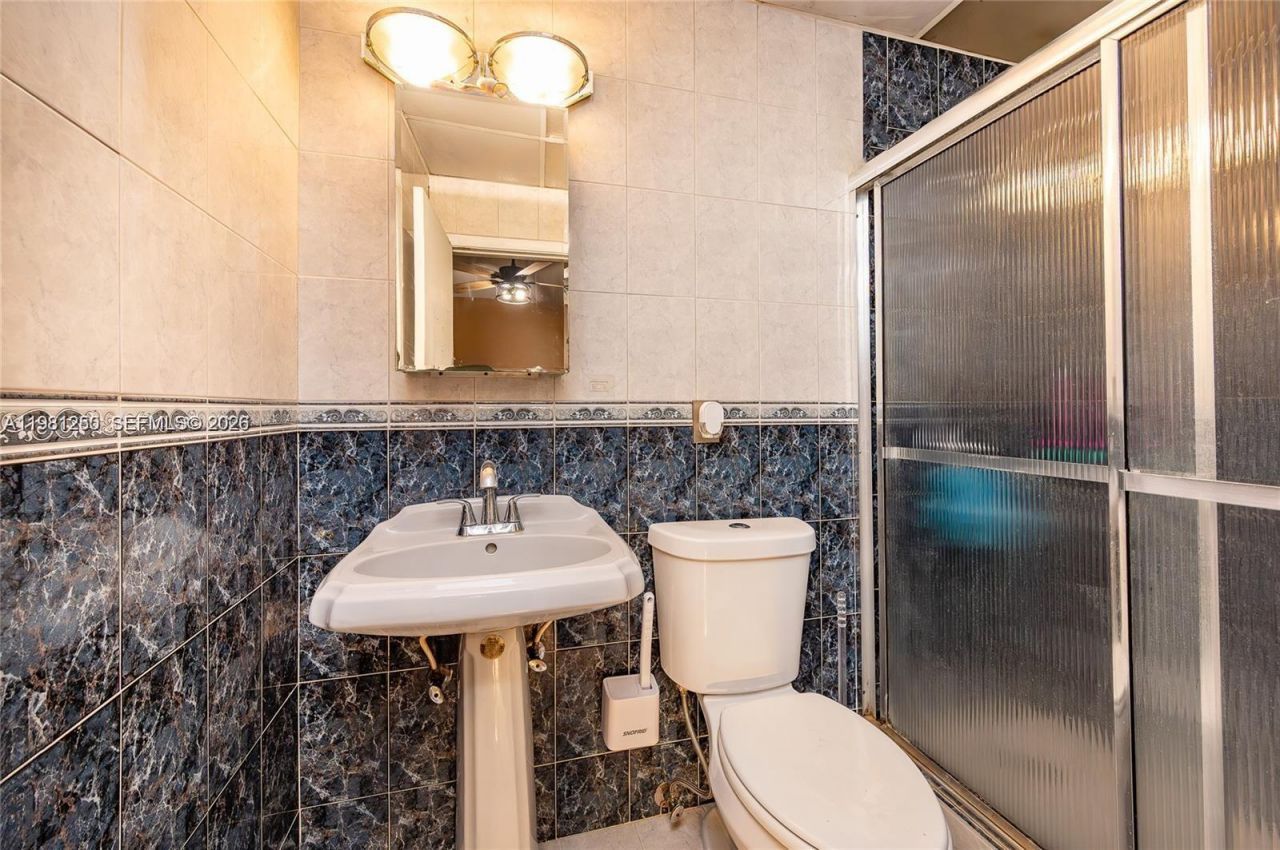 2610 NW 33rd St , Miami, FL 33142 Photo