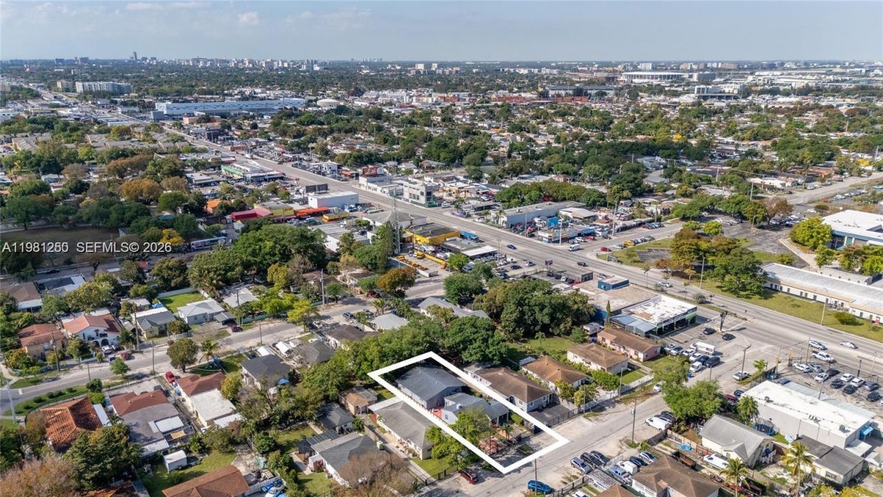 2610 NW 33rd St , Miami, FL 33142 Photo