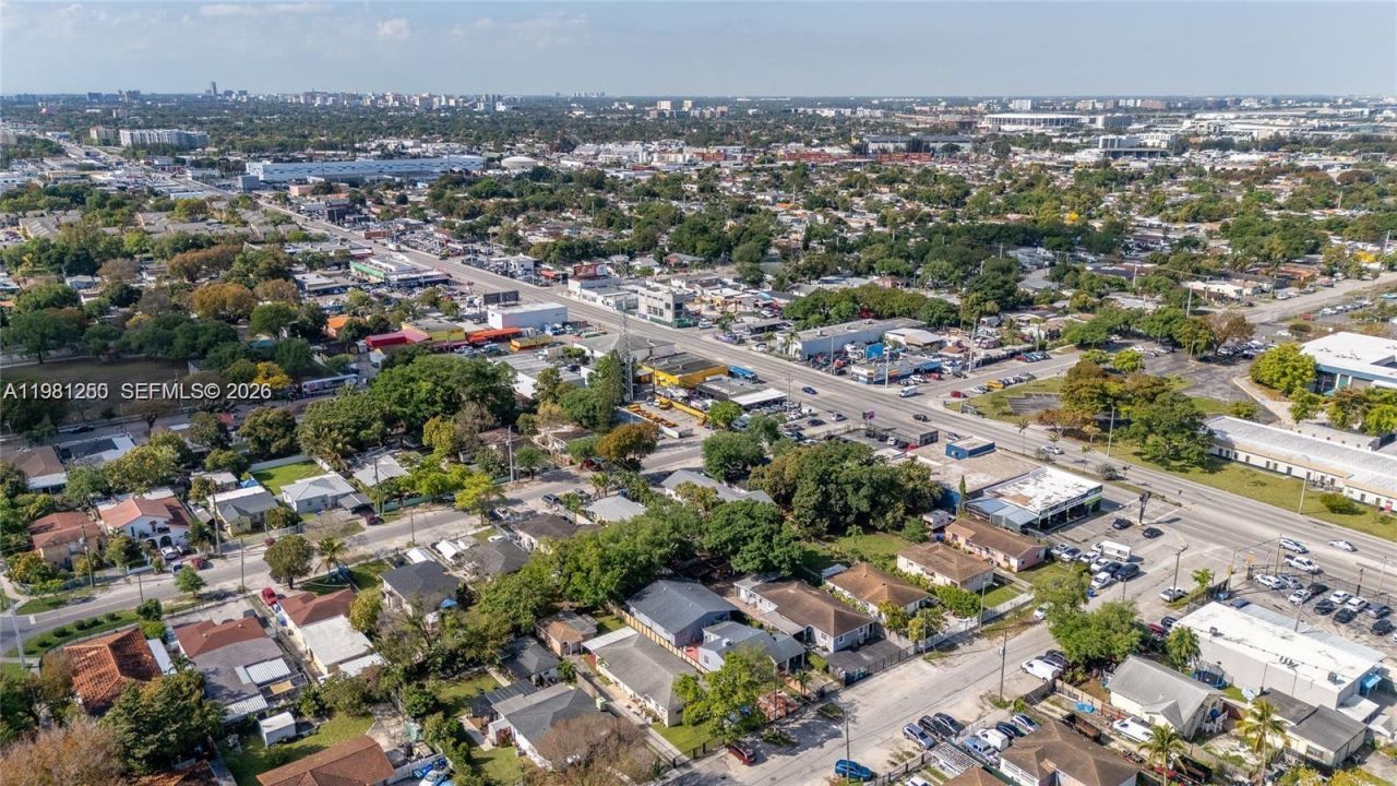 2610 NW 33rd St , Miami, FL 33142 Photo