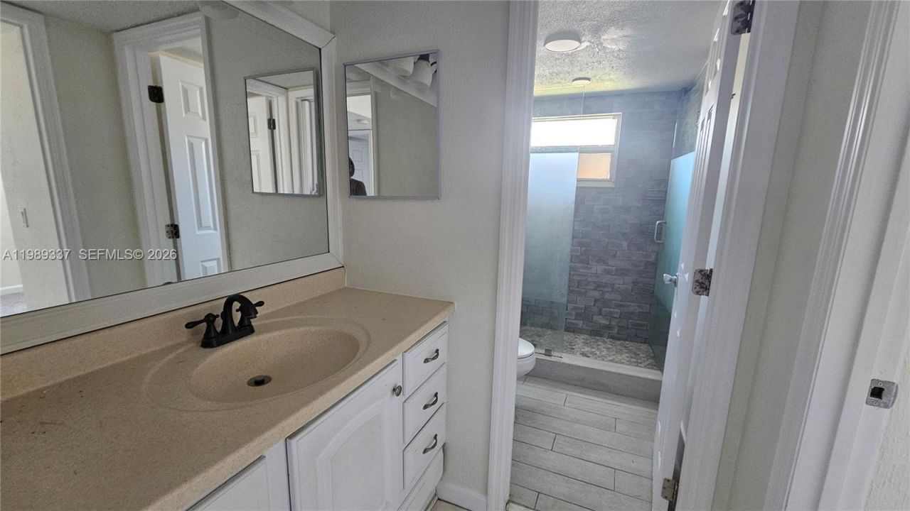 9480 Tangerine Pl , Unit 101, Davie, FL 33324 Photo