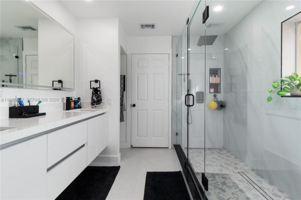 14052 SW 167th Ter , Miami, FL 33177 Photo