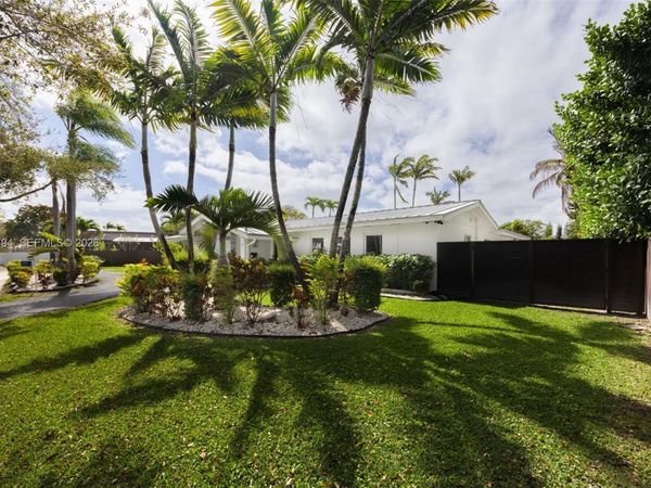 17520 SW 89th Ave, Palmetto Bay, FL 33157