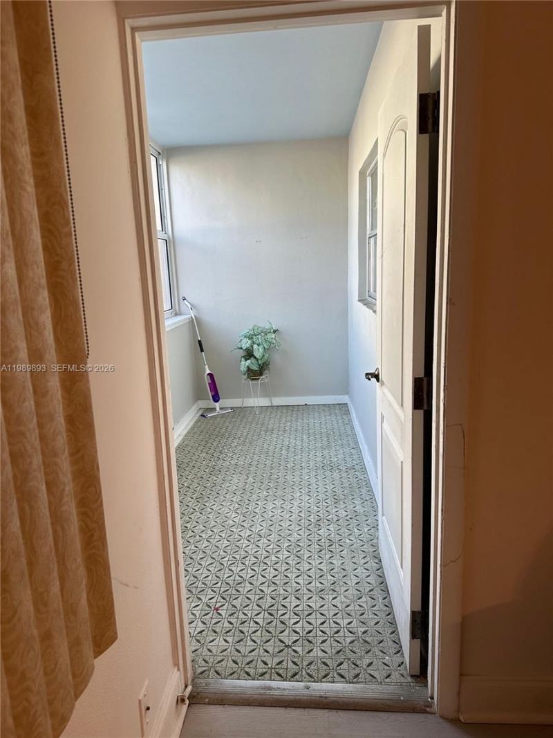 410 SE 2nd St , Unit 118, Hallandale Beach, FL 33009 Photo