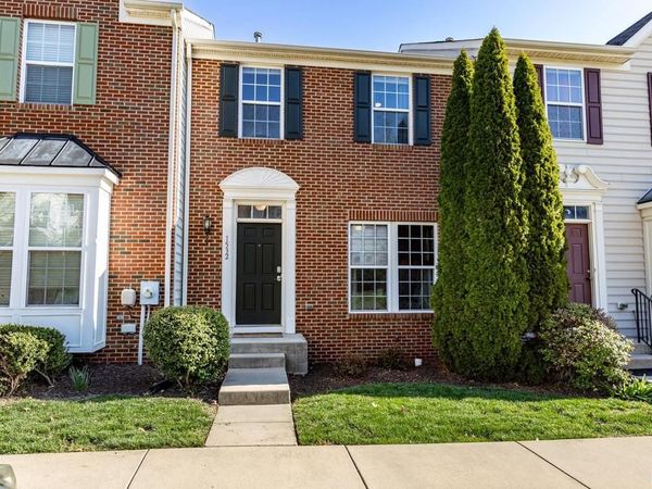 1532 MONTESSORI TER, CHARLOTTESVILLE, VA 22911
