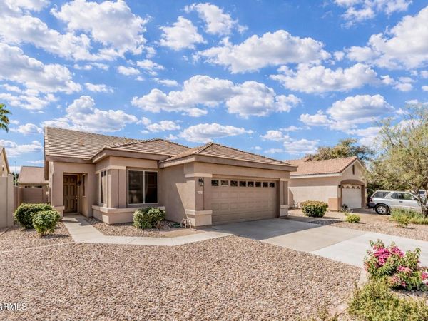 1411 W ARMSTRONG Way, Chandler, AZ 85286