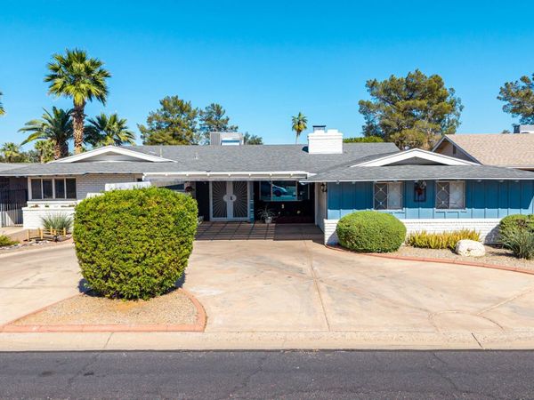 729 S EDGEWATER Drive, Mesa, AZ 85208