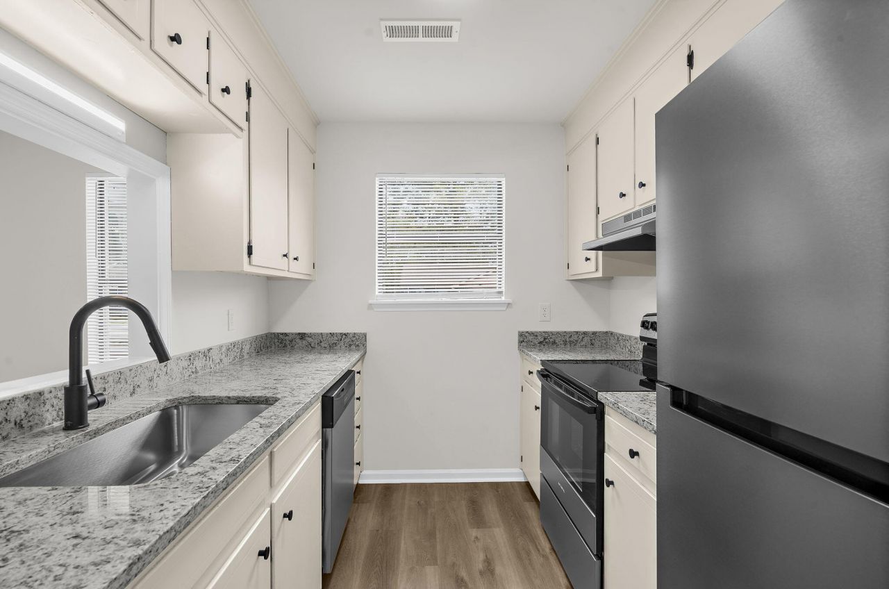 127 Cedar Grove Drive Photo 11