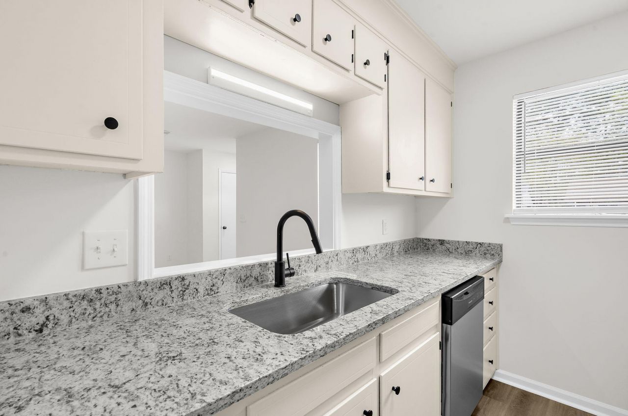 127 Cedar Grove Drive Photo 12