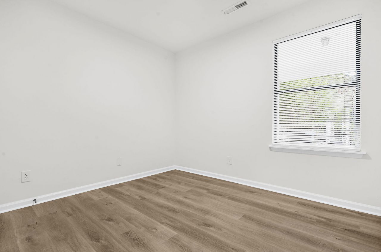 127 Cedar Grove Drive Photo 17