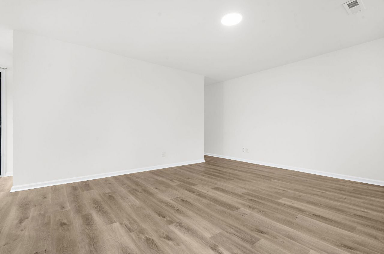 127 Cedar Grove Drive Photo 7