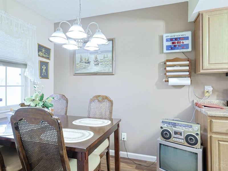 7519 Kingsgate Way, West Chester, OH 45069 Photo 11