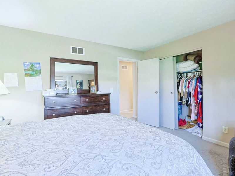 7519 Kingsgate Way, West Chester, OH 45069 Photo 13