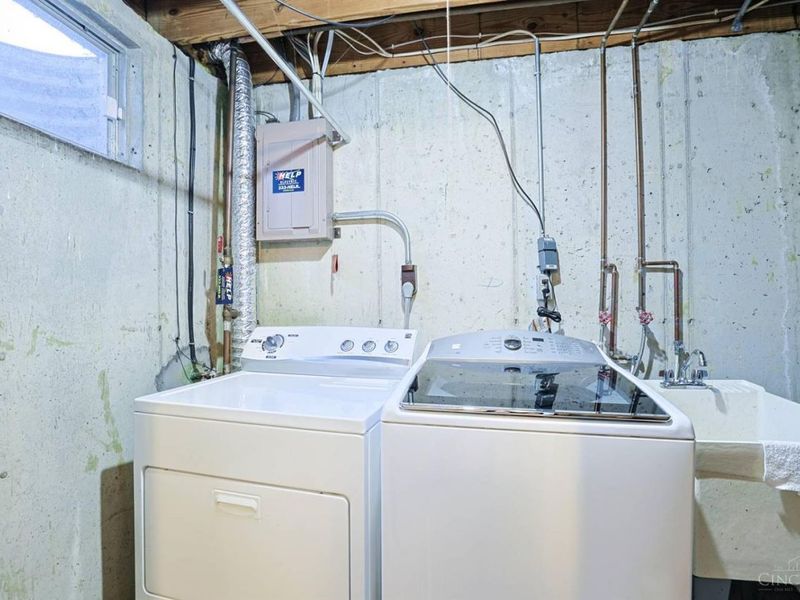 7519 Kingsgate Way, West Chester, OH 45069 Photo 25