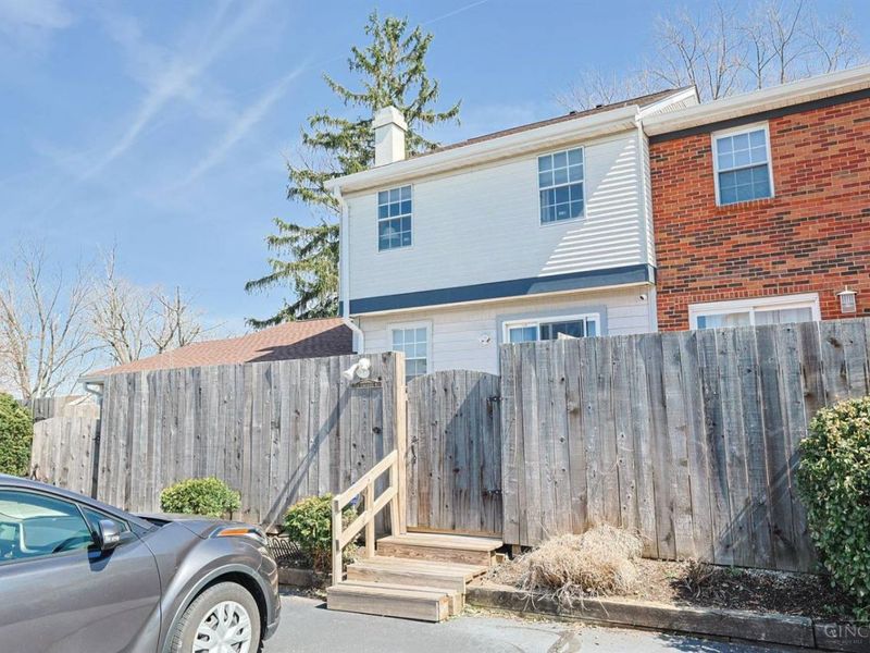 7519 Kingsgate Way, West Chester, OH 45069 Photo 29