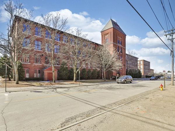 471 Silver Street, Unit 403, Manchester, NH 03103