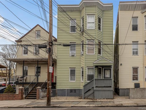 139 Voss Avenue , Yonkers, NY 10703