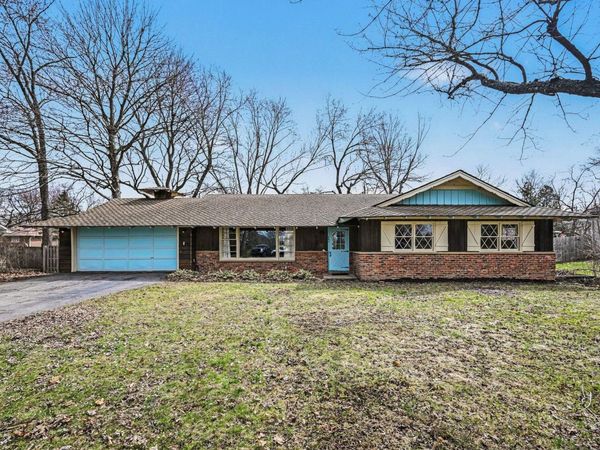 240 N Clubview Drive, Ypsilanti, MI 48197