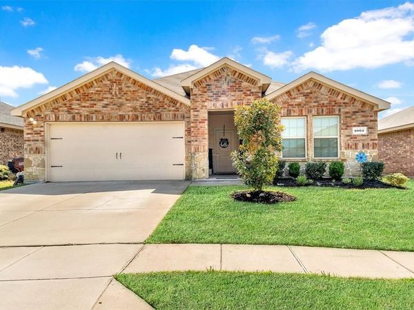 2004 Strongbark Drive, Royse City, TX 75189