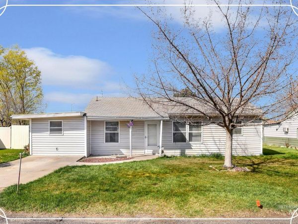 415 Adams St, Twin Falls, ID 83301