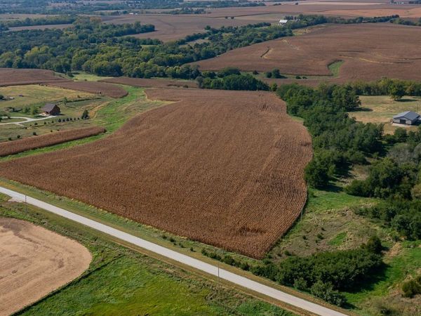 5 & 6 Juniper Court, Earlham, IA 50072