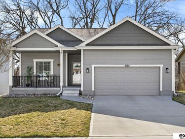 8108 S 190 Street , Omaha, NE 68136