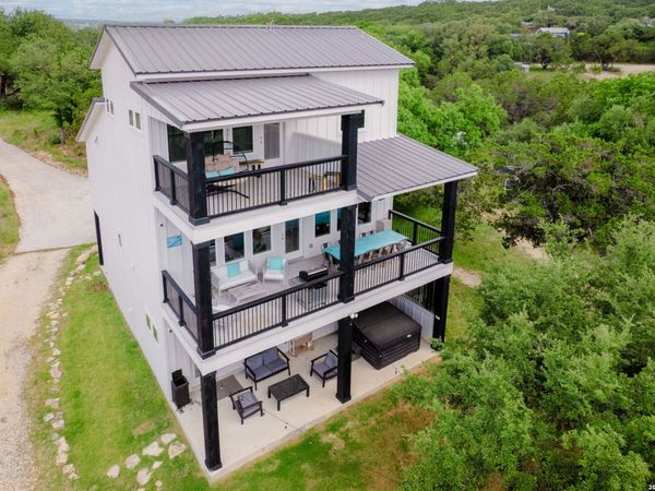 2488 Waterfront Park, Canyon Lake, TX 78133