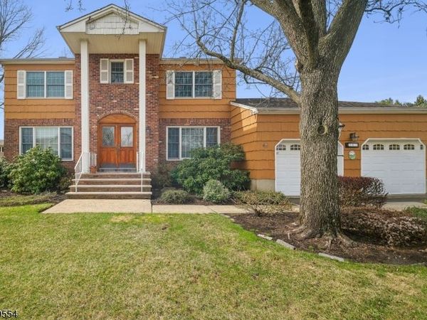 167 Newbrook Lane, Springfield, NJ 07081