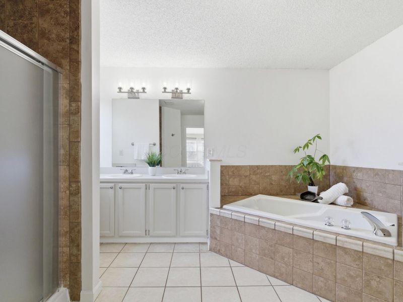 4271 Boulder Creek Drive, Columbus, OH 43230 Photo 35