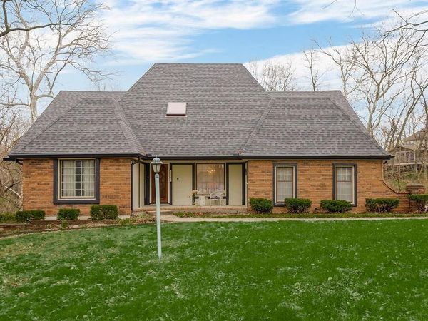 7317 N Nevada Avenue, Parkville, MO 64152