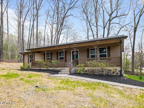 280 Tionesta Drive, Jacksboro, TN 37757