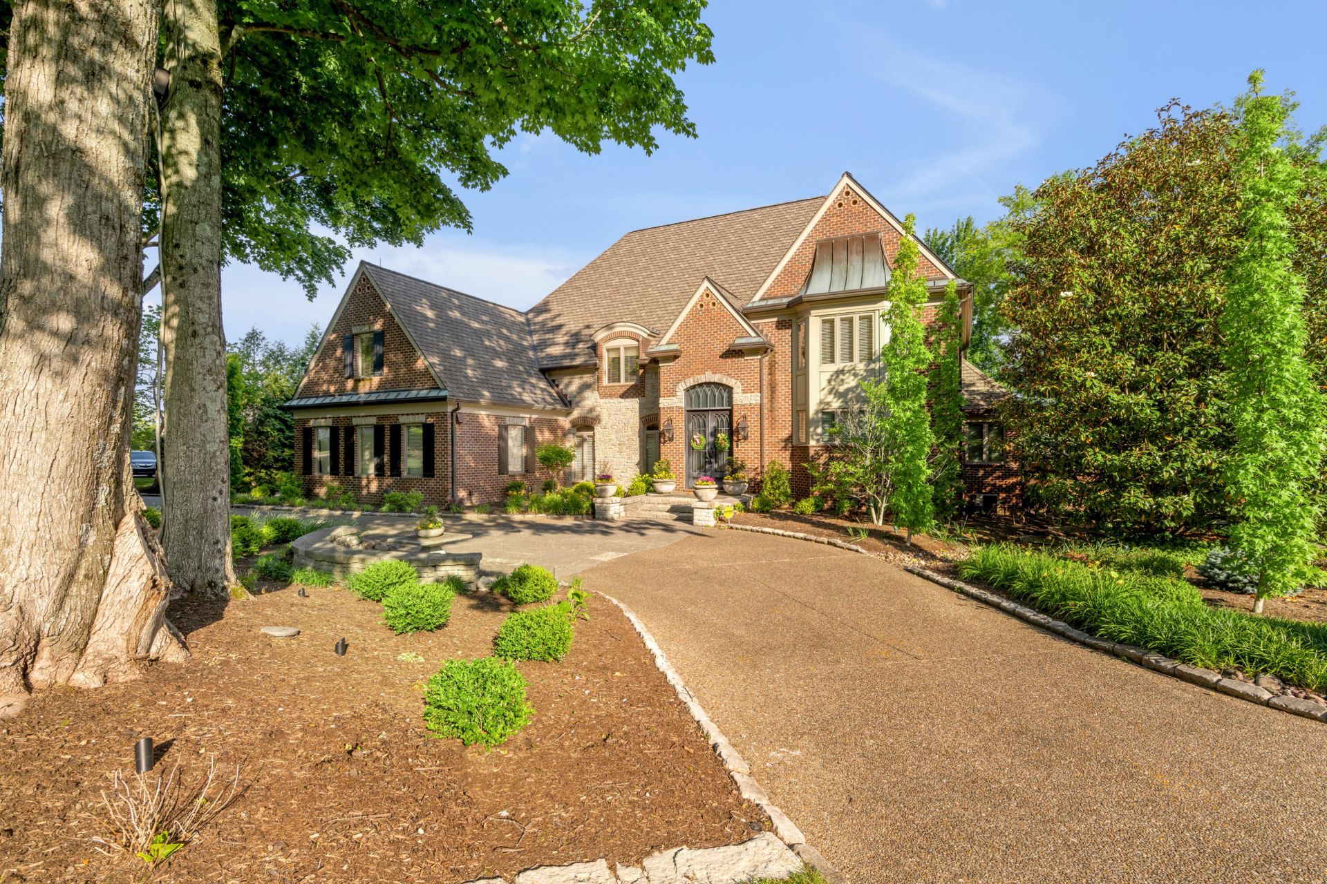 1884 Honey Spring Place, Lexington, KY 40502