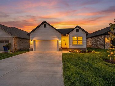 1188 Shallowford Street, Bowling Green, KY 42101