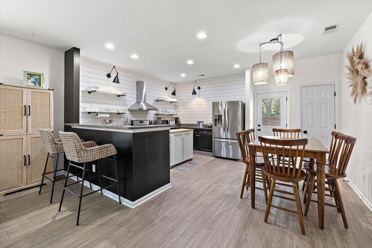 3601 Locklear Lane Photo 6