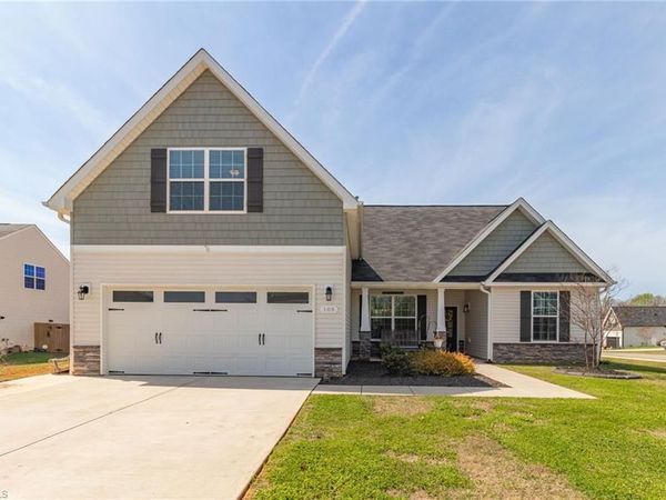 109 Red Maple Way , King, NC 27021
