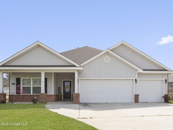 9556 Mallette Drive, Biloxi, MS 39532