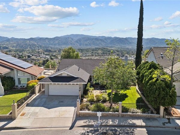 17050 Canvas, Canyon Country, CA 91387
