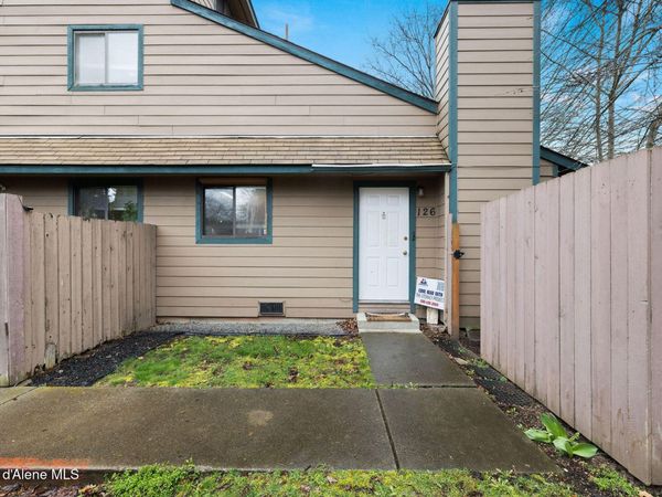 126 E Willow Tree LN, Hayden, ID 83835