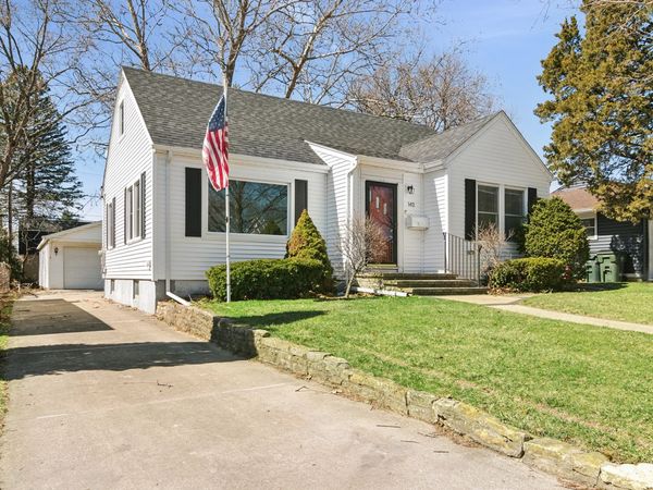 142 S Fremont Street , Palatine, IL 60067