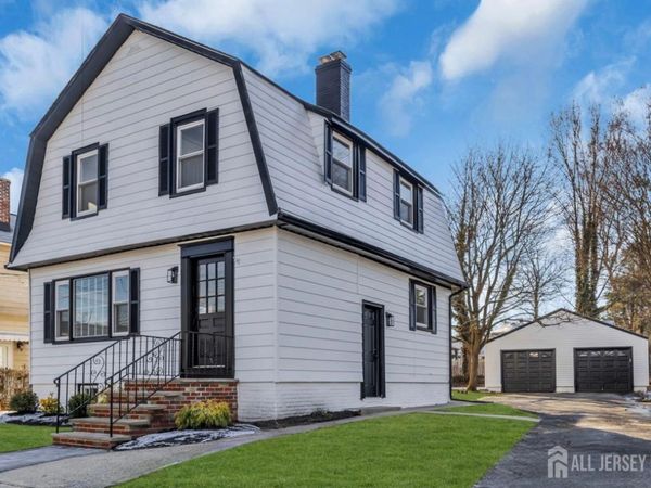 36 W Lakewood Avenue, Milltown, NJ 08850