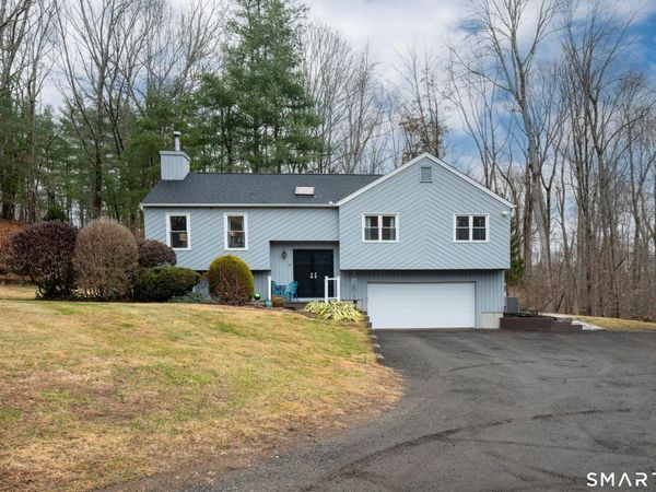 13 Pocono, Newtown, CT 06470