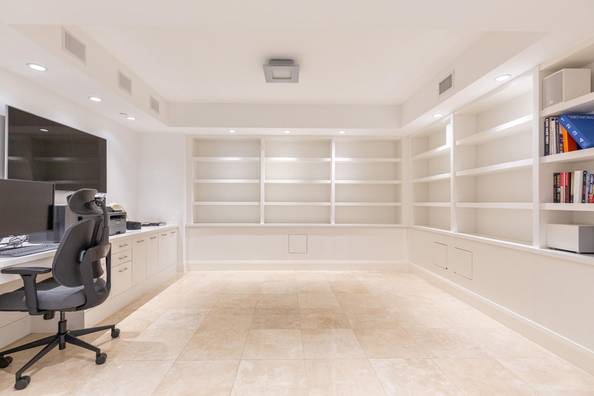 20201 E Country Club Drive, Unit 706, Aventura, FL 33180 Photo