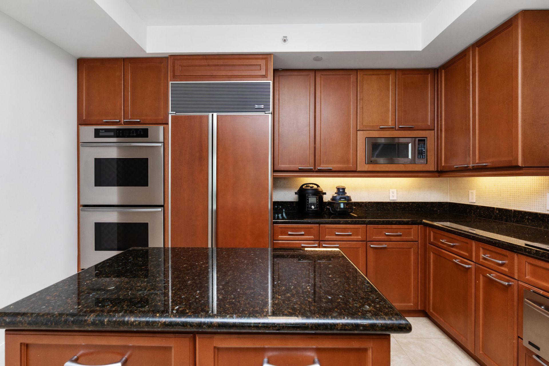 20201 E Country Club Drive, Unit 706, Aventura, FL 33180 Photo