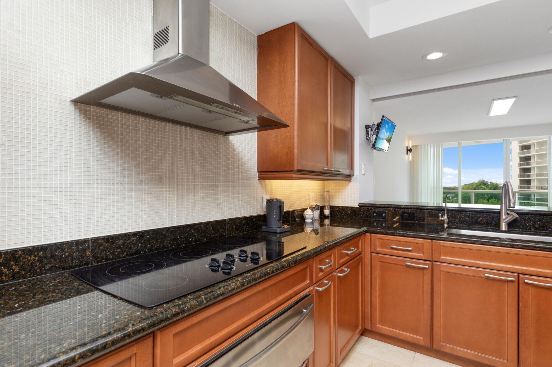 20201 E Country Club Drive, Unit 706, Aventura, FL 33180 Photo