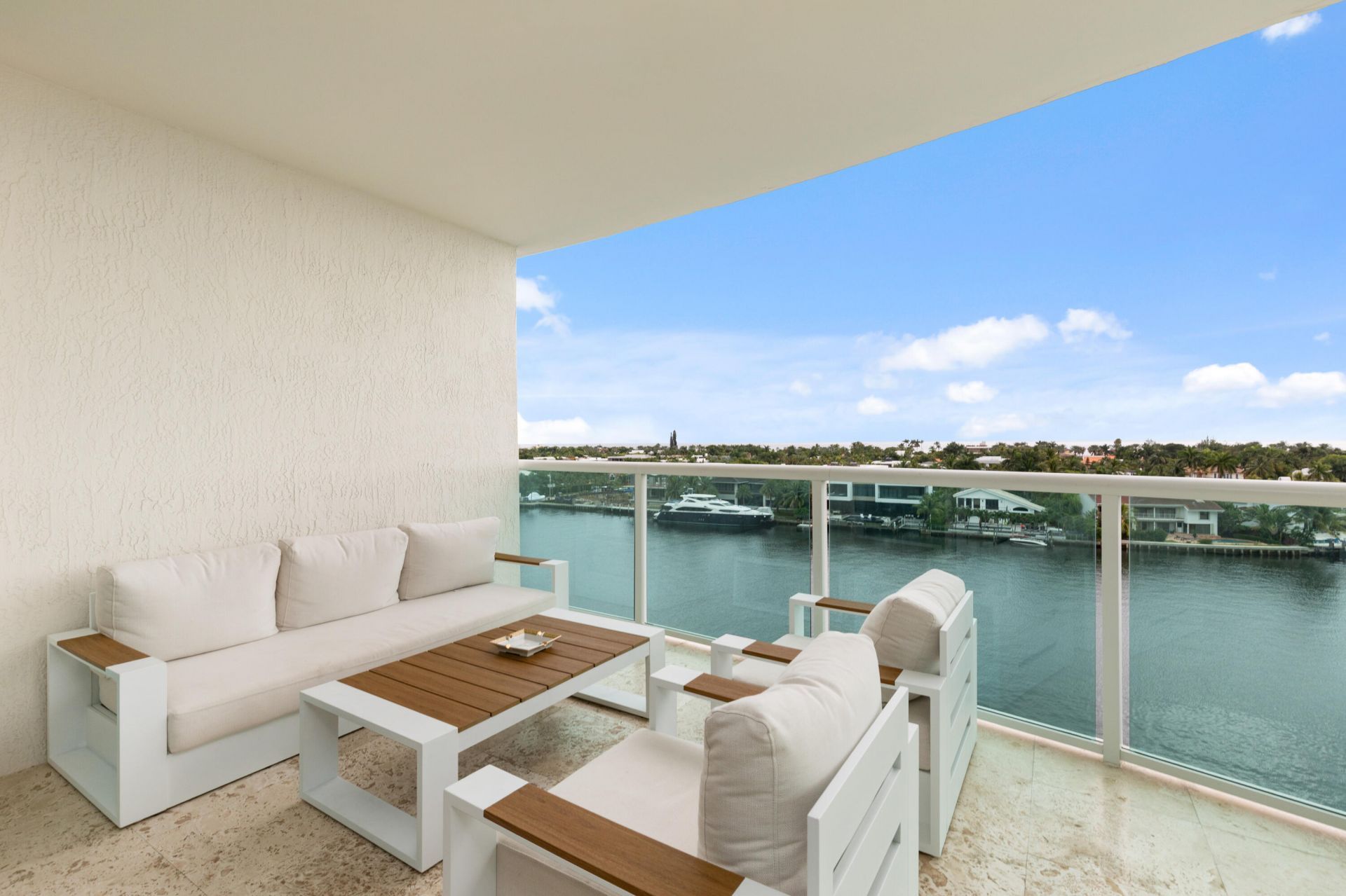 20201 E Country Club Drive, Unit 706, Aventura, FL 33180 Photo