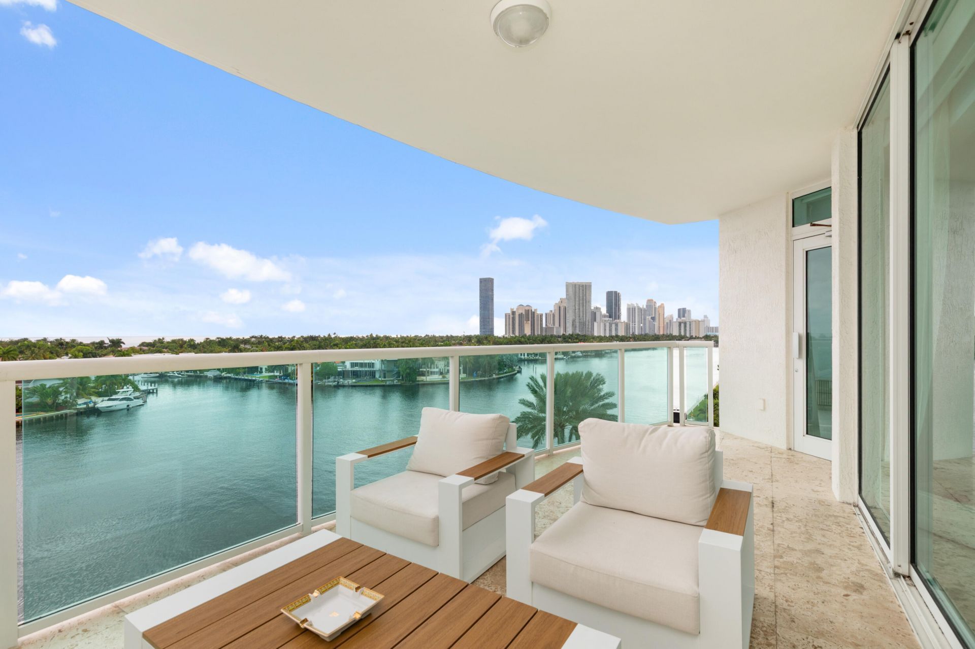 20201 E Country Club Drive, Unit 706, Aventura, FL 33180 Photo