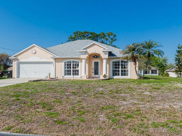 2062 SW Idaho Lane, Port St. Lucie, FL 34953